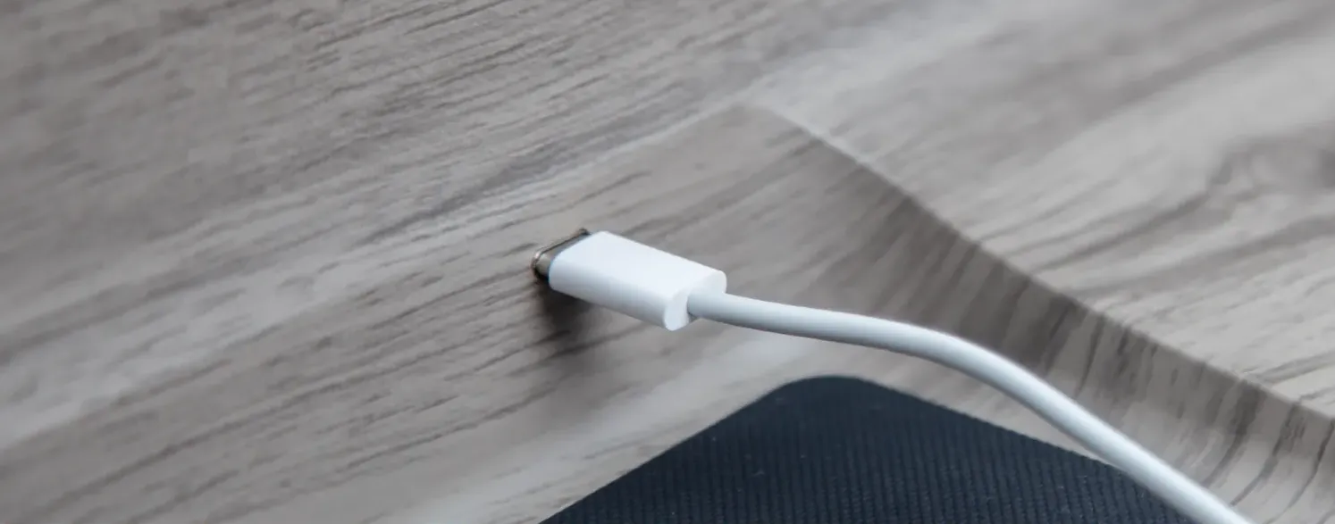 USB-C & Trådlös Laddning