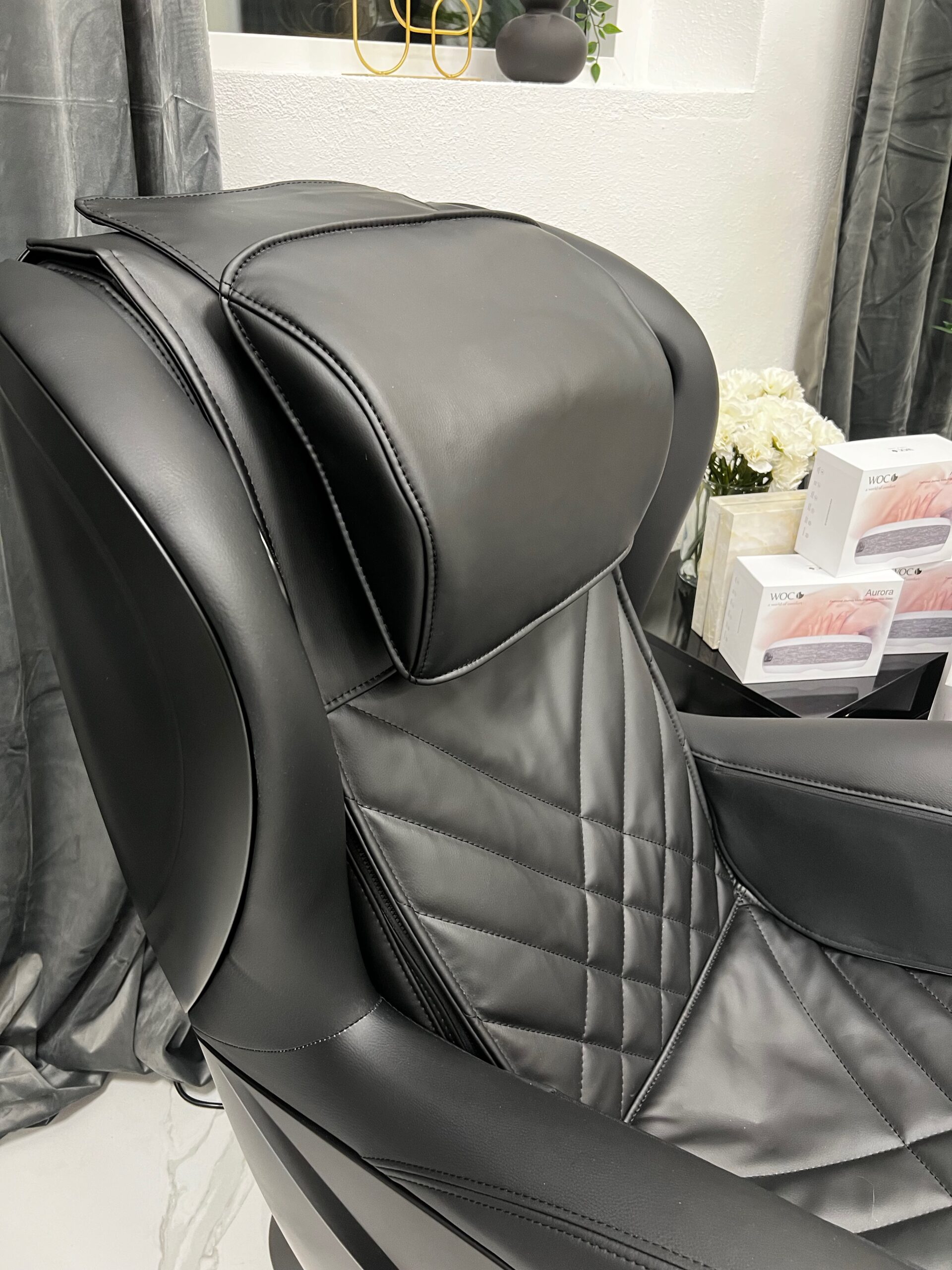 Neptun plus massage chair from World of Comfort neck and back massage